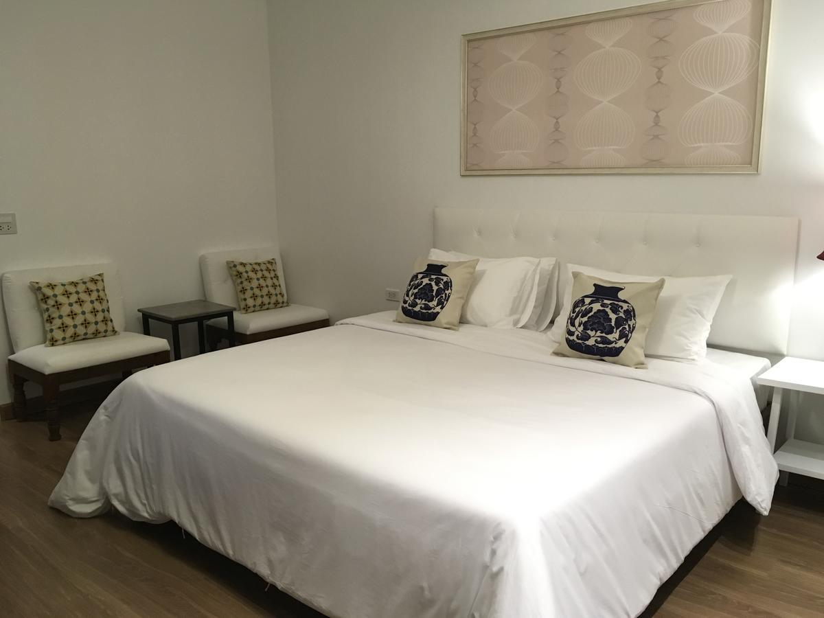 Phetcharat Grand Hotel Maesot Mae Sot Exterior photo